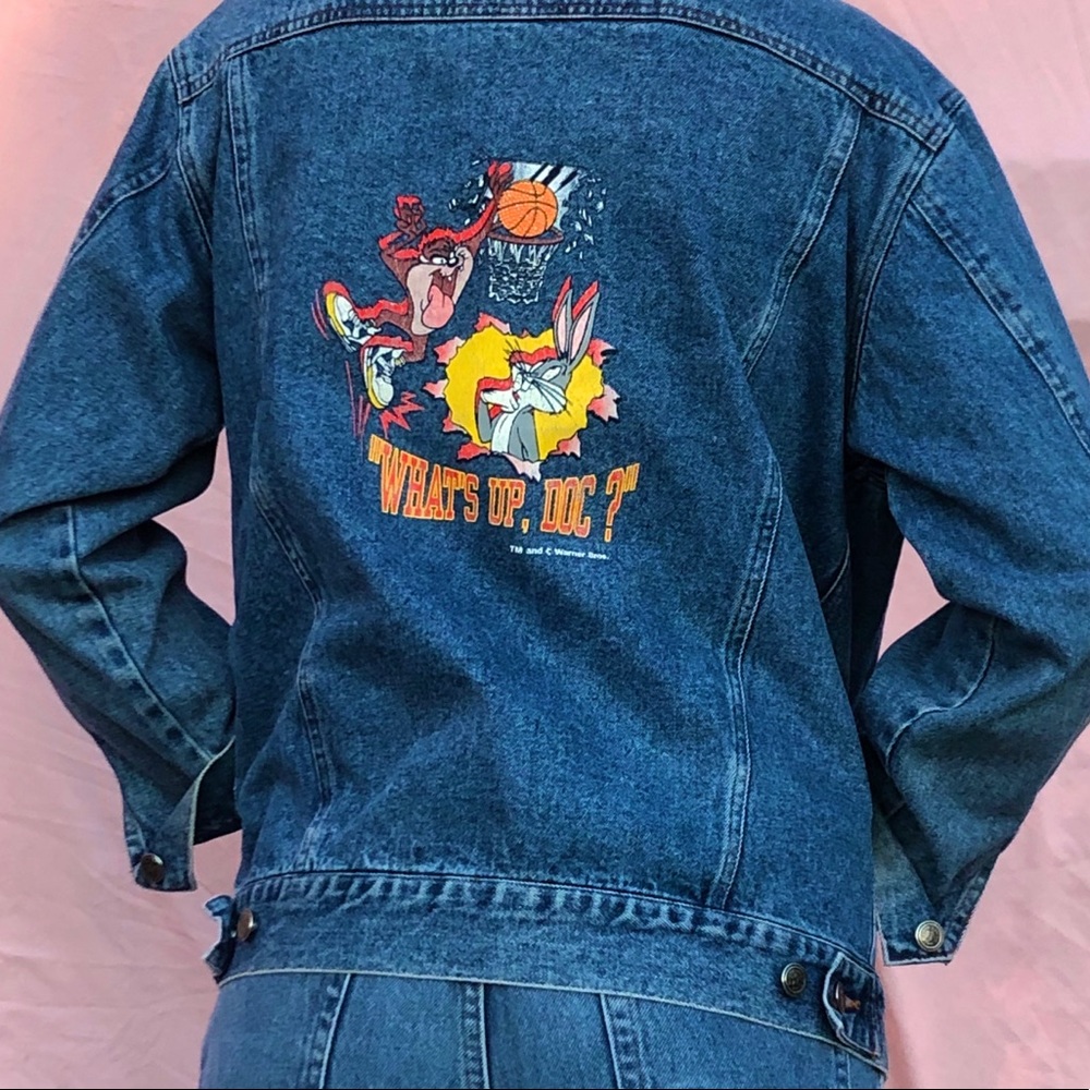 Vintage 90s Bugs Bunny&Taz denim jacket.